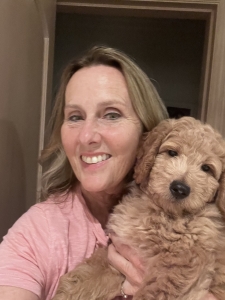 Carrie Collins Headshot